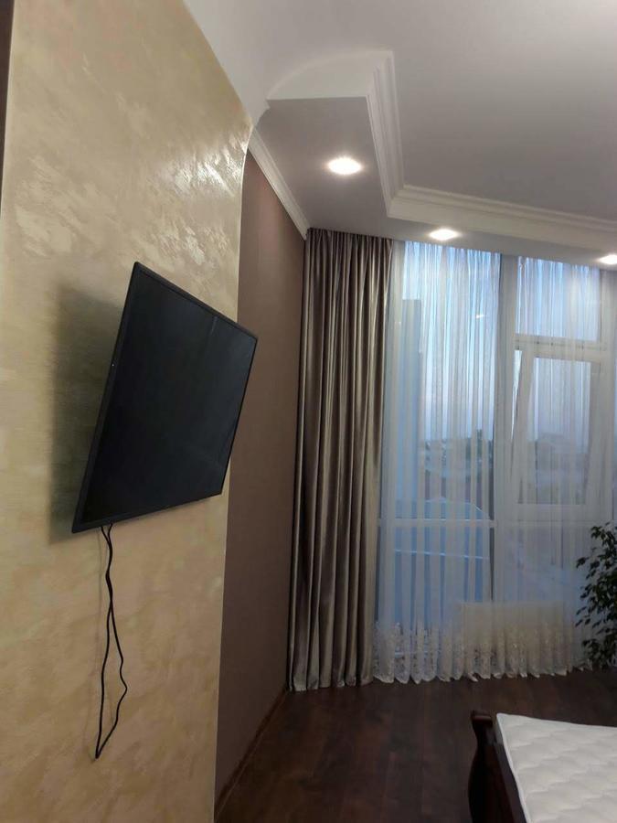 Apartment On Velyka Arnauts'Ka Str Odesa Exterior photo