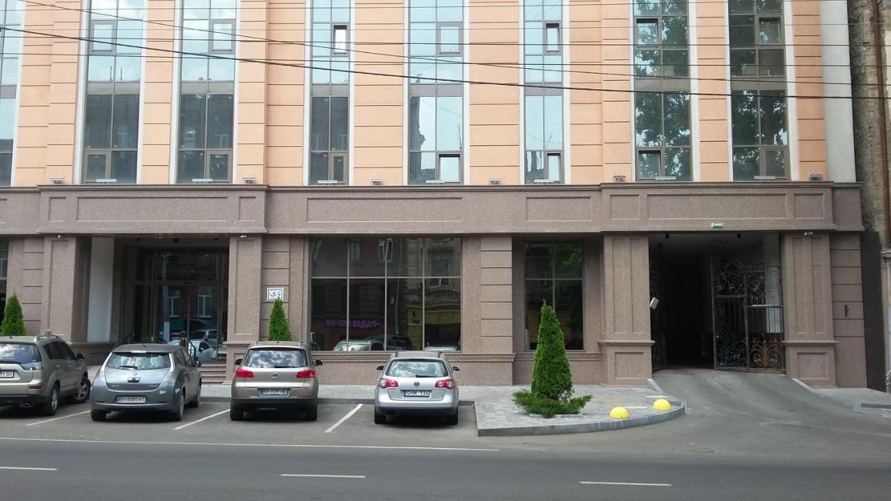 Apartment On Velyka Arnauts'Ka Str Odesa Exterior photo
