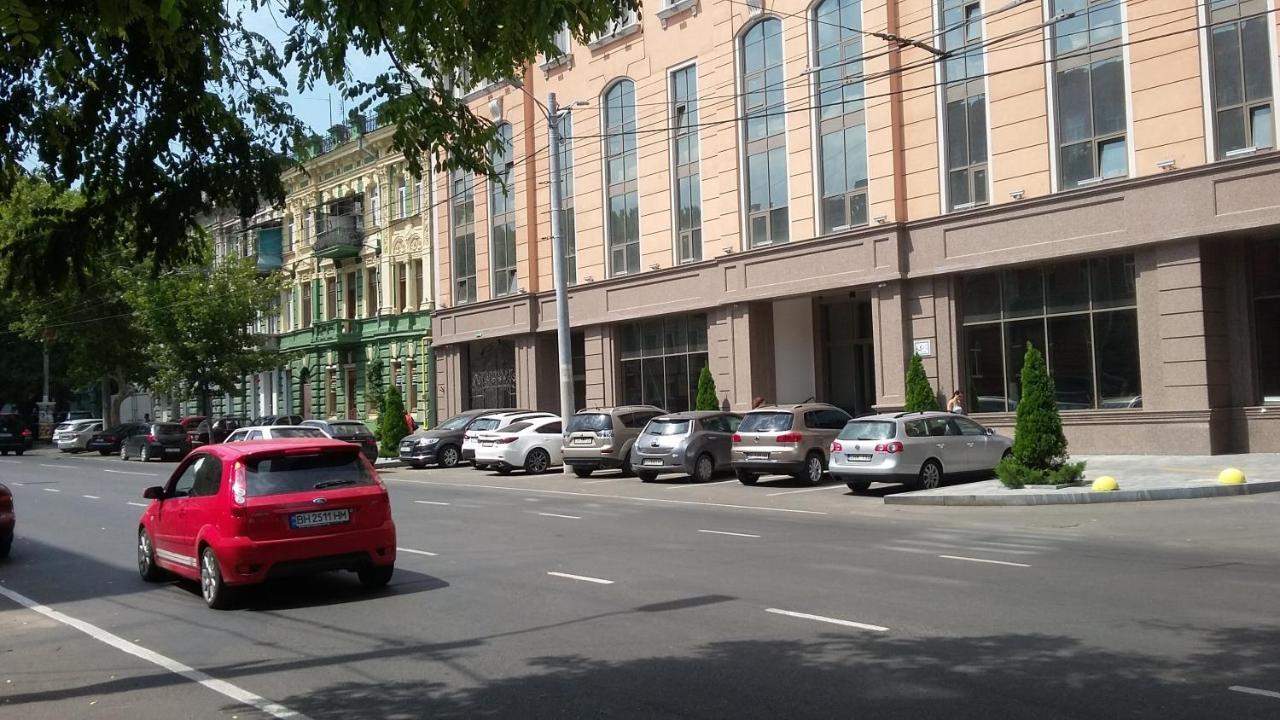Apartment On Velyka Arnauts'Ka Str Odesa Exterior photo